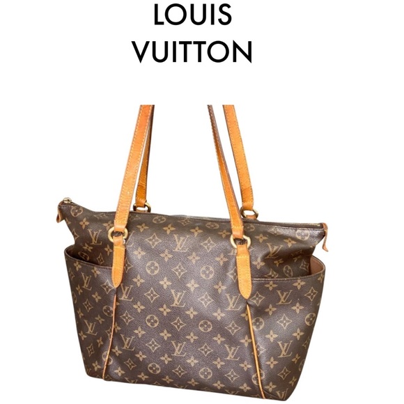 Louis Vuitton Handbags - LOUIS VUITTON MONOGRAM CANVAS TOTALLY MM